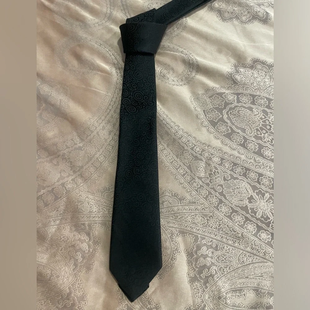 Dolce & Gabbana Mens Black Skinny Tie - Picture 3 of 6